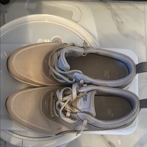 Nike Tan Athletic Shoes with Classic Design